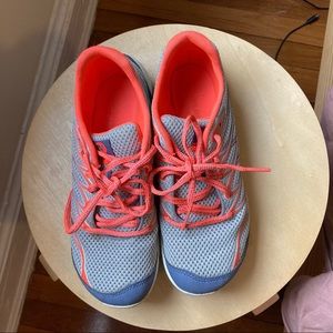 Merrell barefoot athletic shoe | 6.5 | Vibram sole